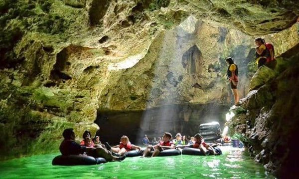 Menjelajah Keindahan Goa Jomblang, Destinasi Eksotis di Bawah Tanah