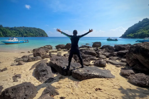 Pulau Tenggol, Surga Tersembunyi di Laut China Selatan